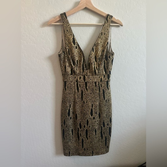Gold & Black Low Cut Body-Con Dress by Filtre, SM - Picture 2 of 11